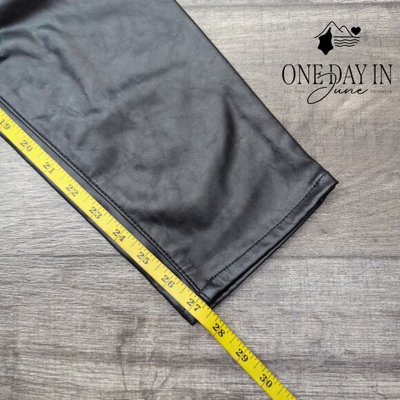Old Navy High Rise OG Straight Faux Leather Pants Size 2 - Picture 5 of 6